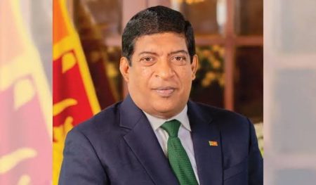 හිටපු අමාත්ය රවී කරුණානායක අල්ලස් කොමිසමට