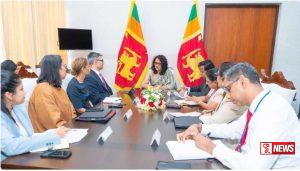 අගමැතිනිය සහ මූල්ය අරමුදලේ නියෝජිතයින් අතර හමුවක්