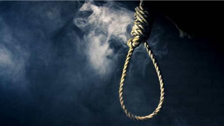 ඊජිත්තු නිවේදිකාවකට ඇතුඵ පුද්ගලයන් 11 දෙනෙකුට මරණ දඬුවම