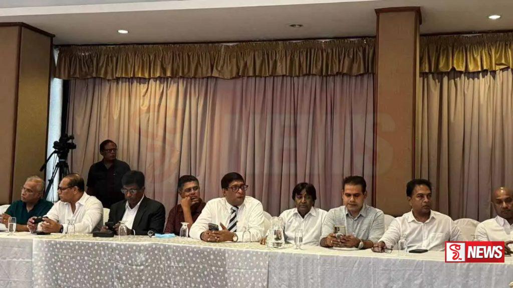 22ට එරෙහිව විපක්ෂයේ නායකයින් ඒකාබද්ධ ප්රකාශයකට අත්සන් තබයි